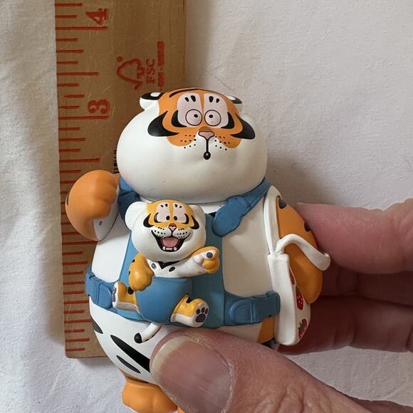 Funsim I’m Not Fat Tiger Pangs Loving Father Faithful Son Series “Super Daddy” - Picture 9 of 9